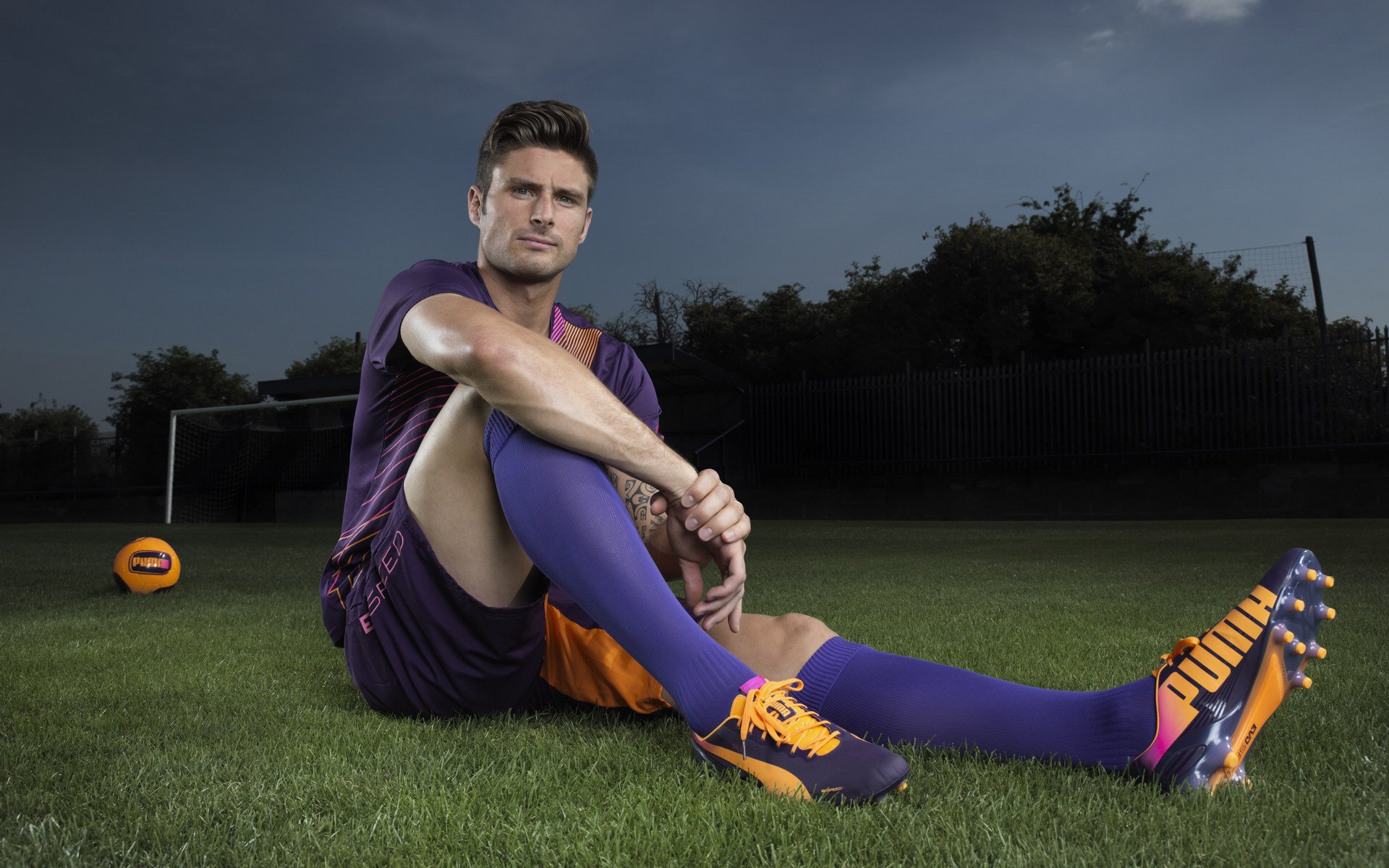 “德甲激烈战况，强队纷纷展现以实力”，德甲阵容