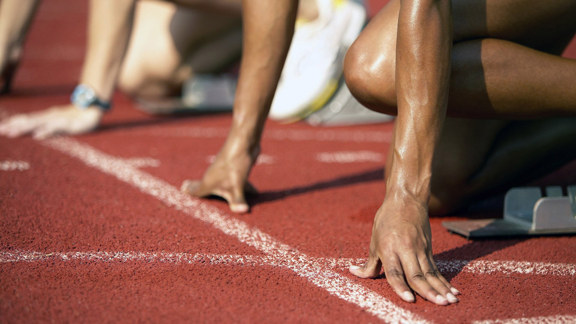 城市夜跑节：灯火阑珊中的运动狂欢，城市夜徒